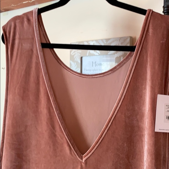 🦄Brand New Velvet. Limited Edition Jumper by A&D - Picture 6 of 7